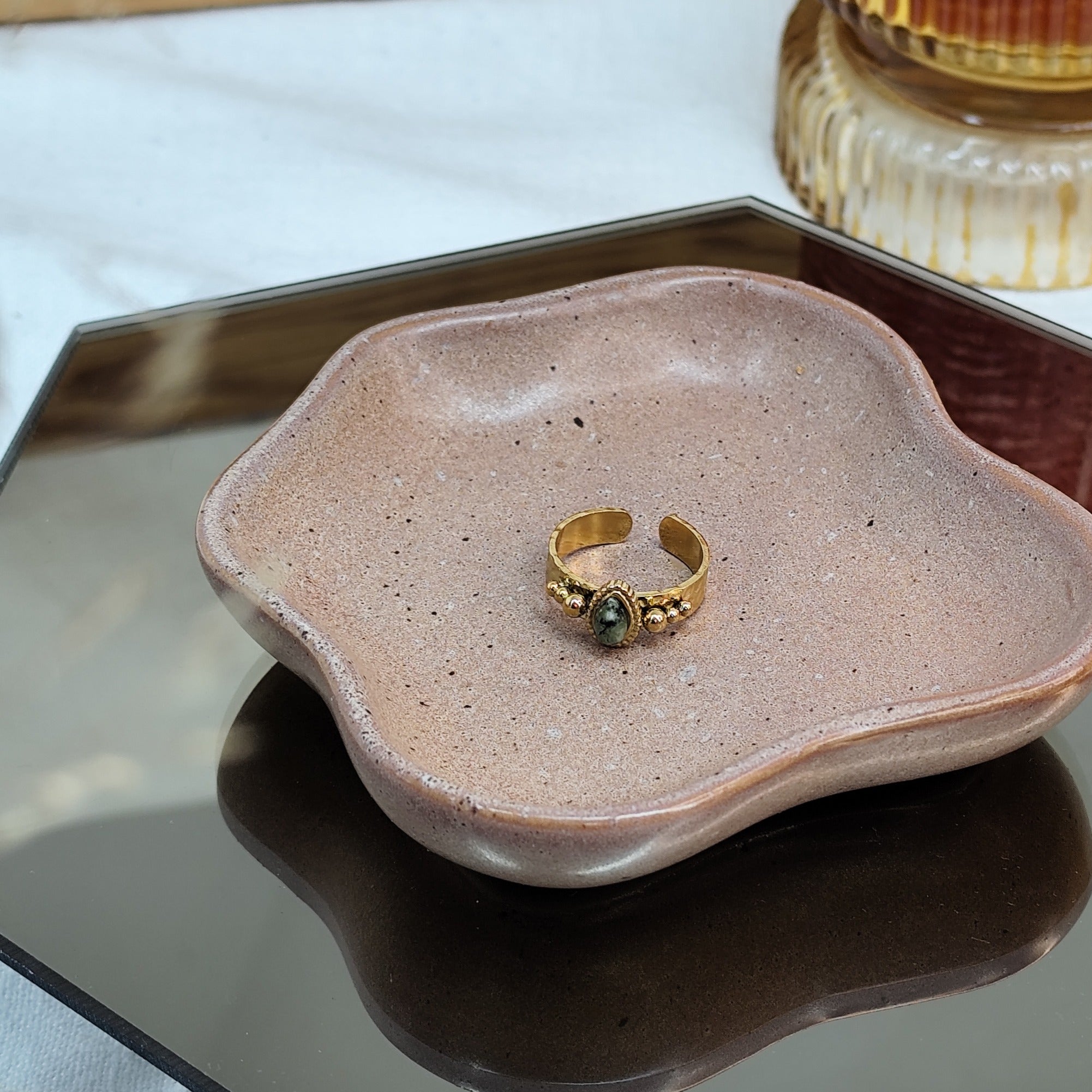 Ring &
