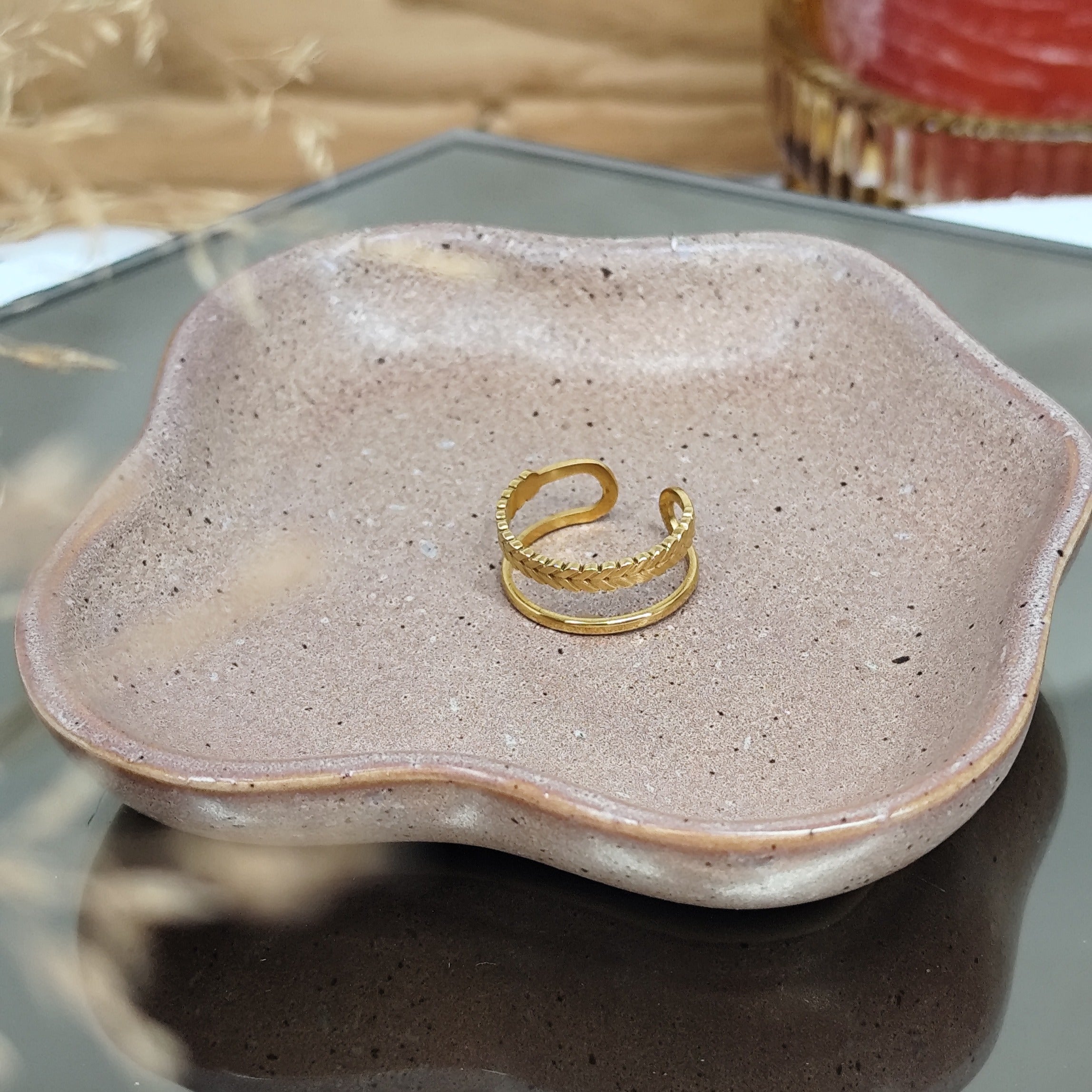 Ring &