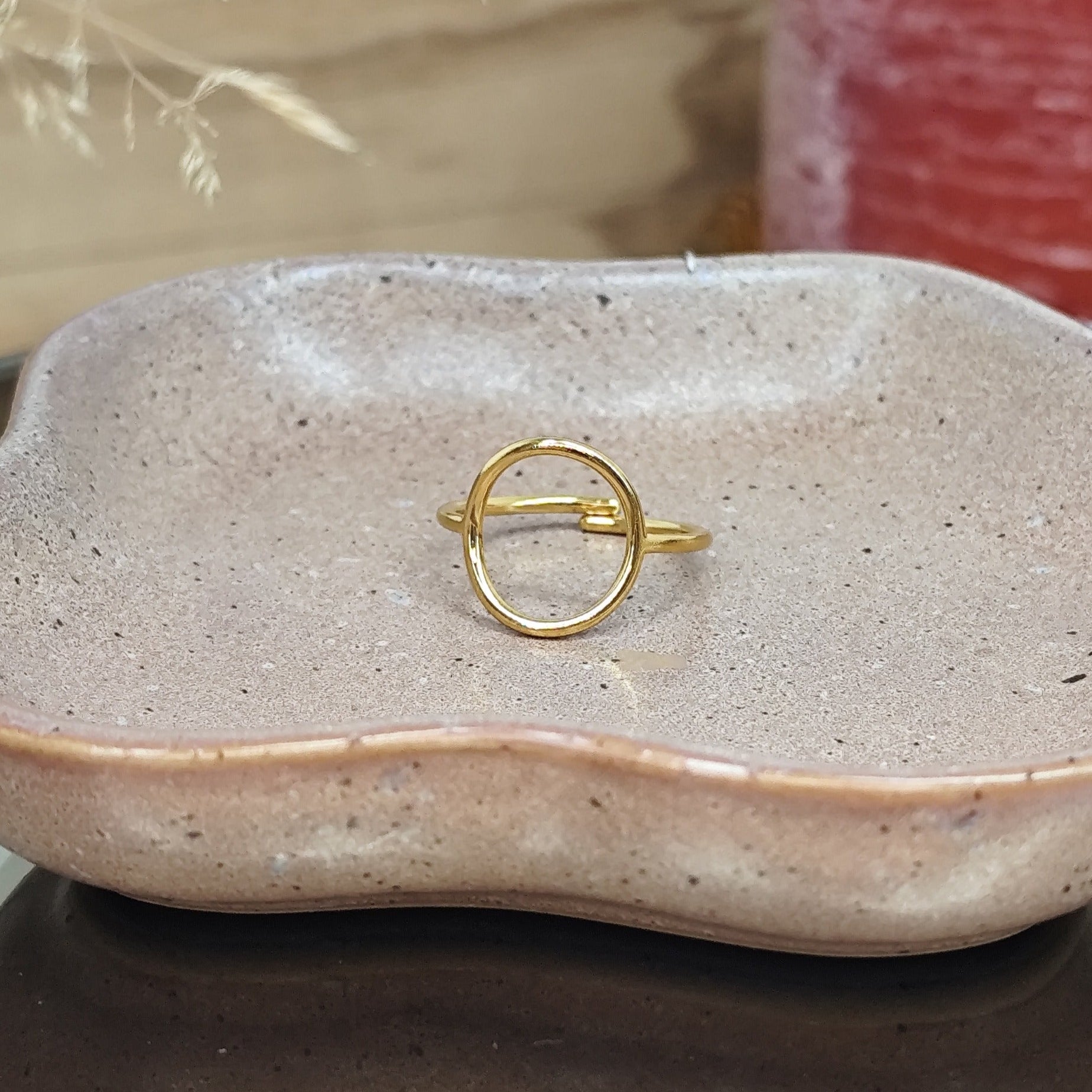 Ring &