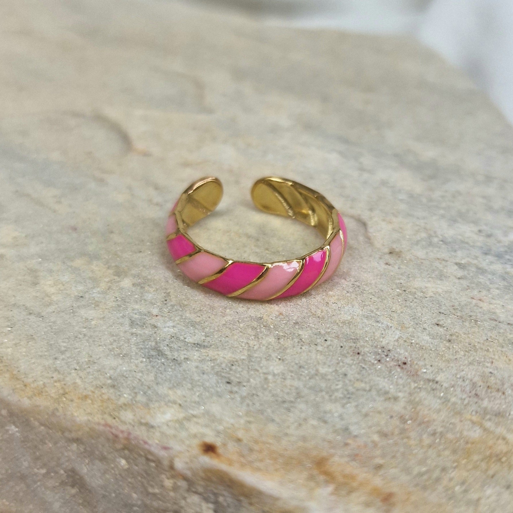 Ring &