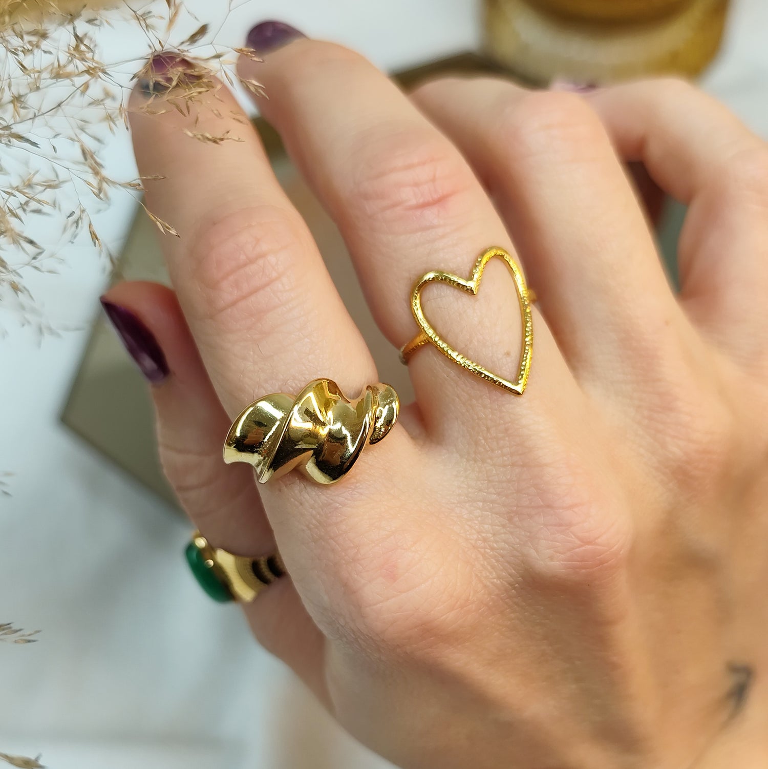 Ring &