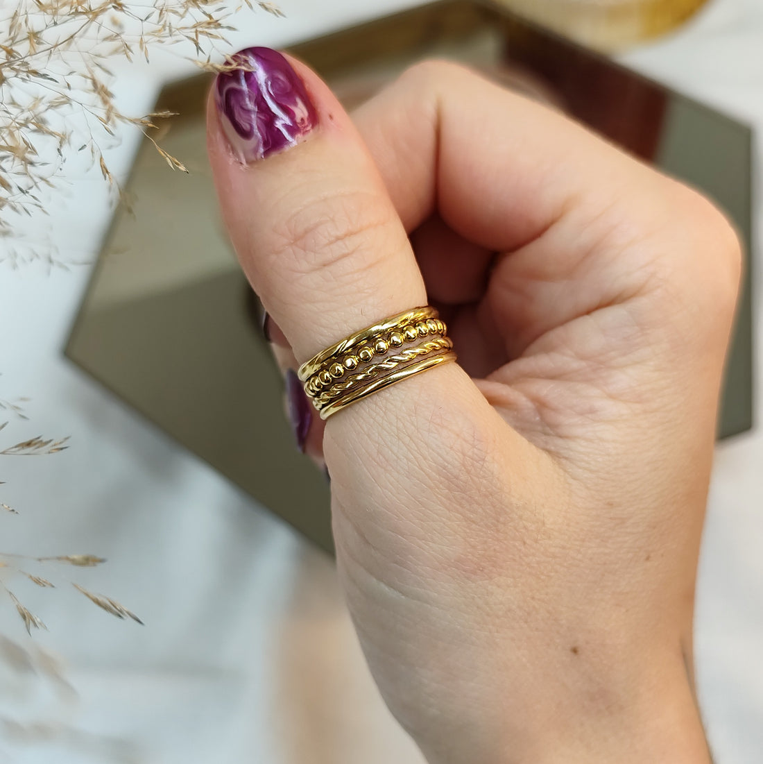 Ring &