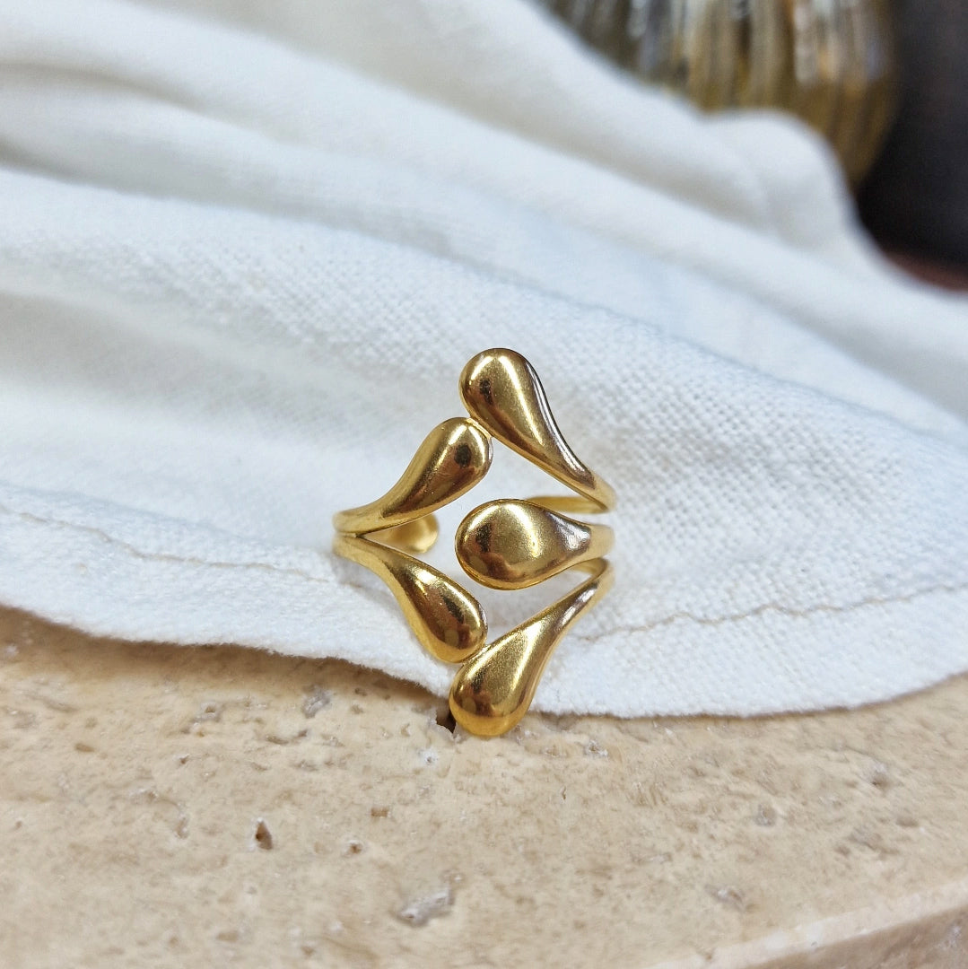 Ring &