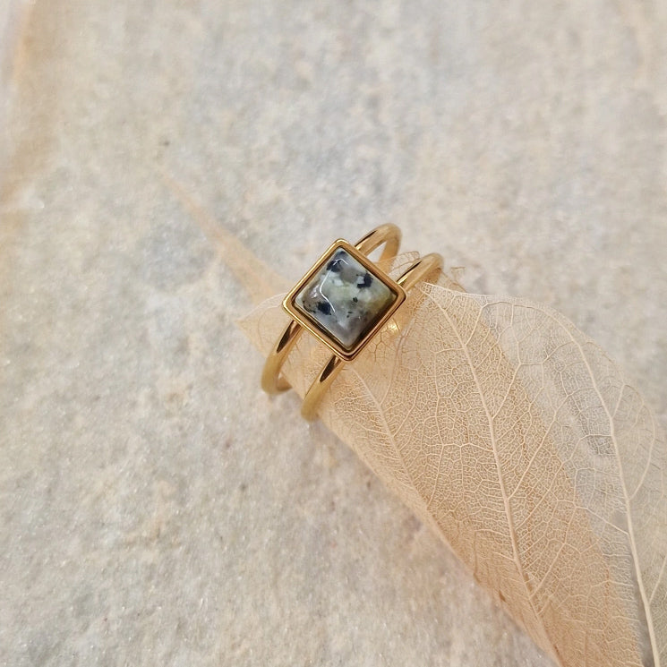 Ring &