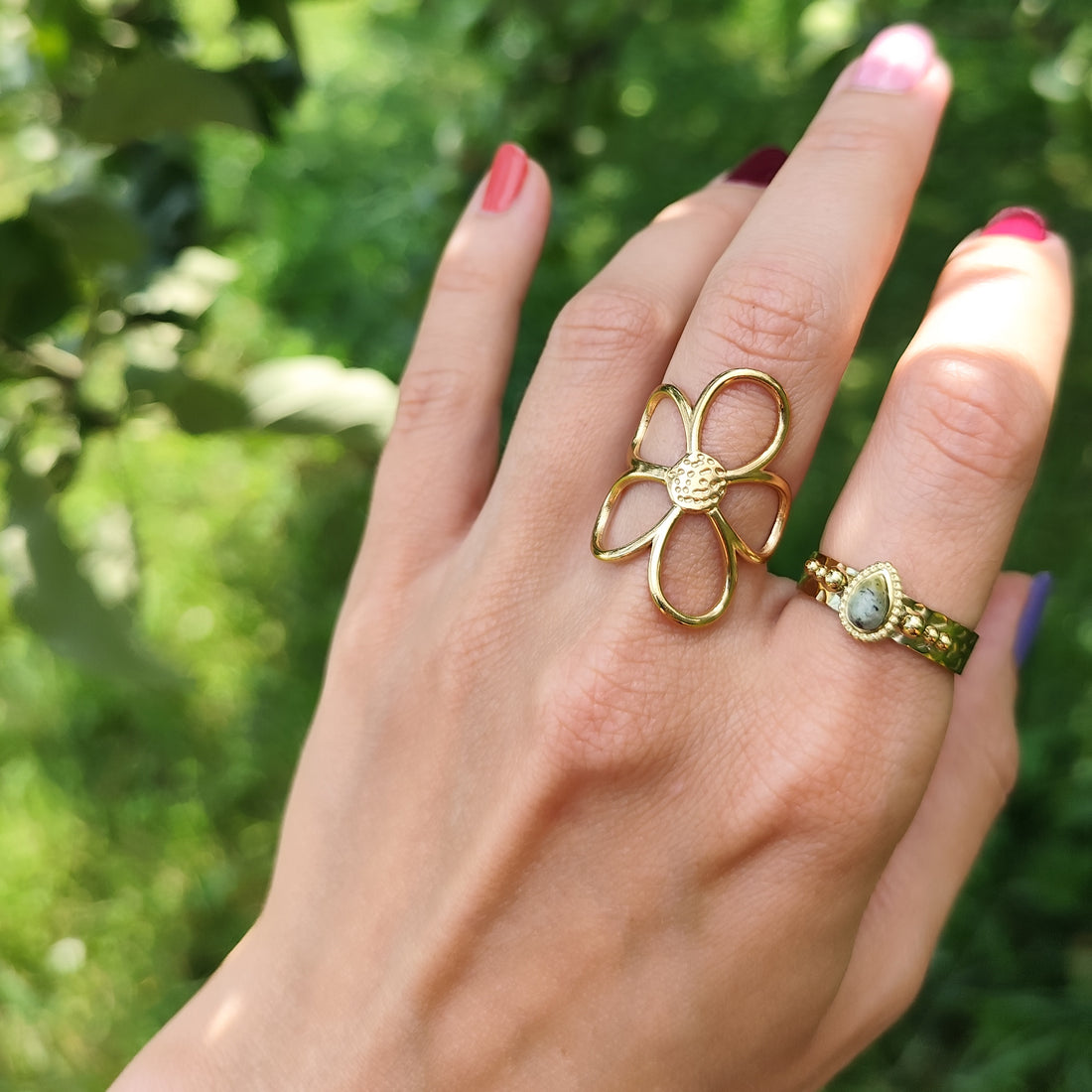 Ring &