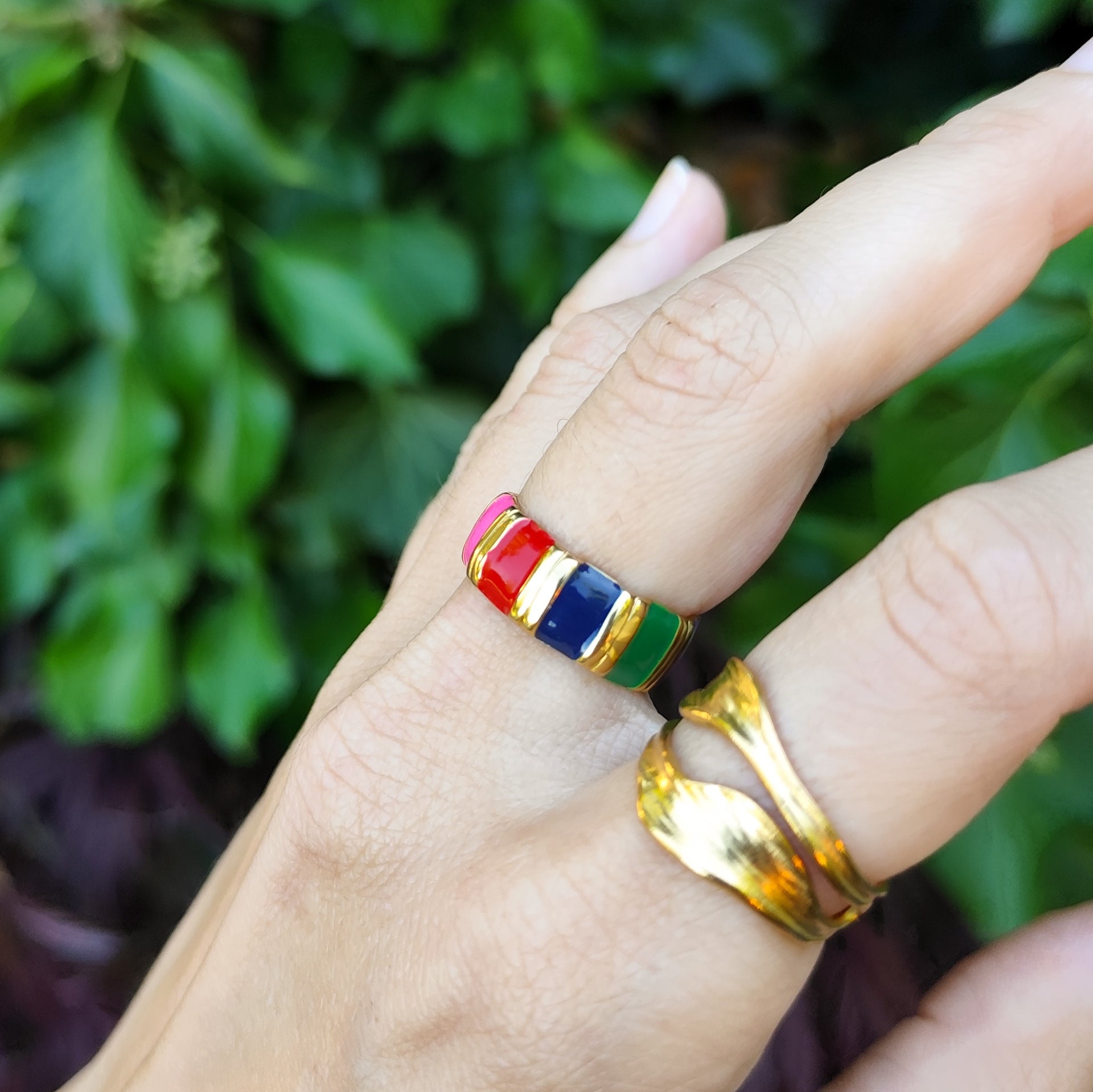 Ring &