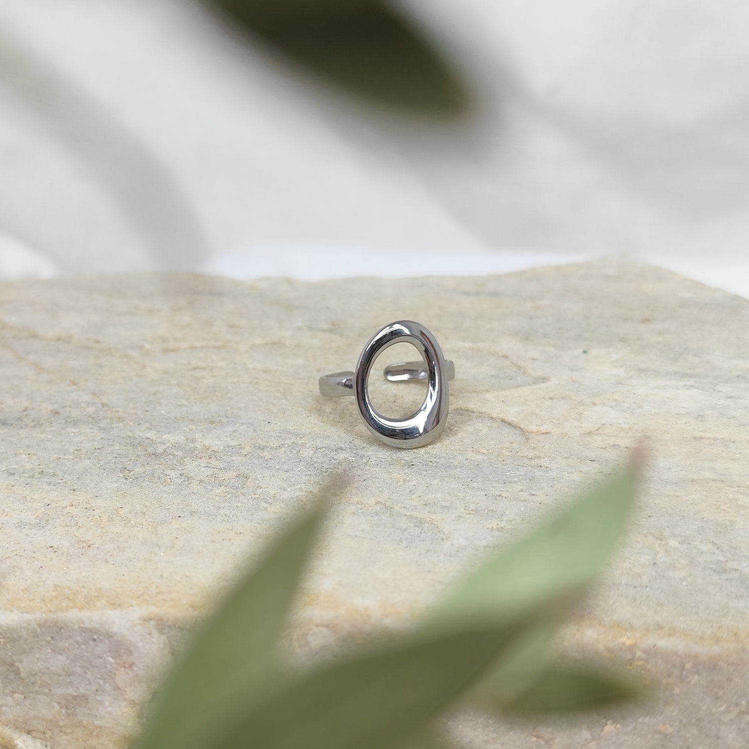 Ring &