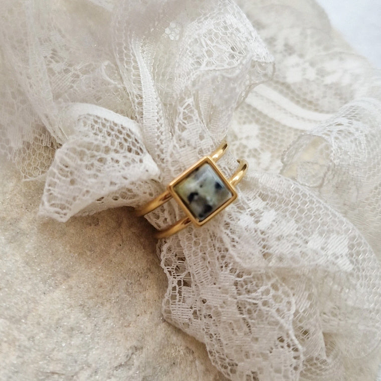 Ring &