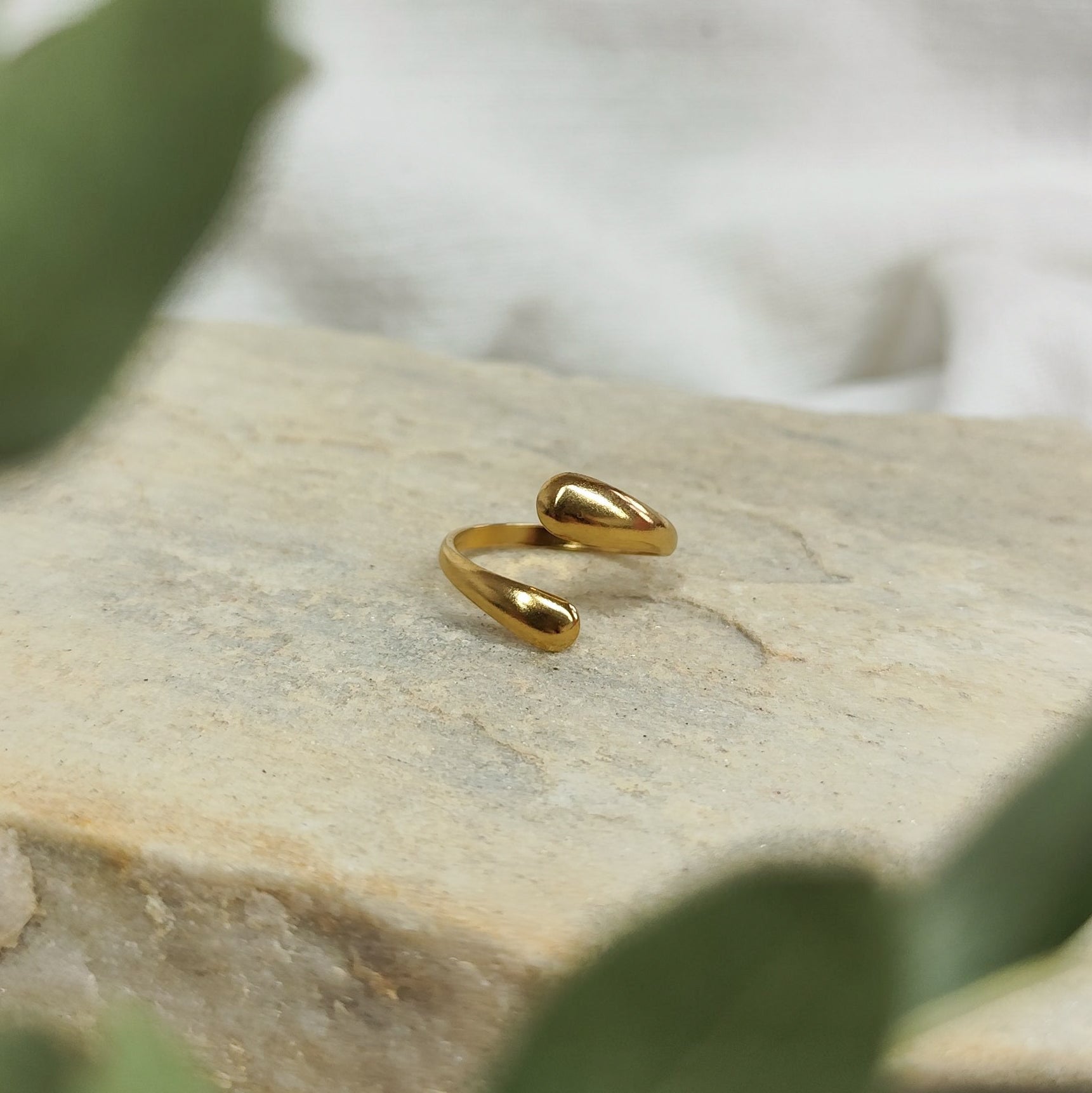 Ring &