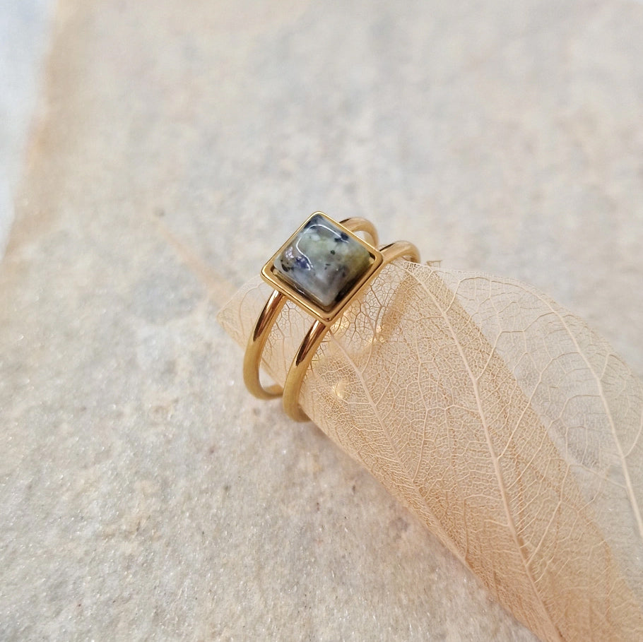 Ring &