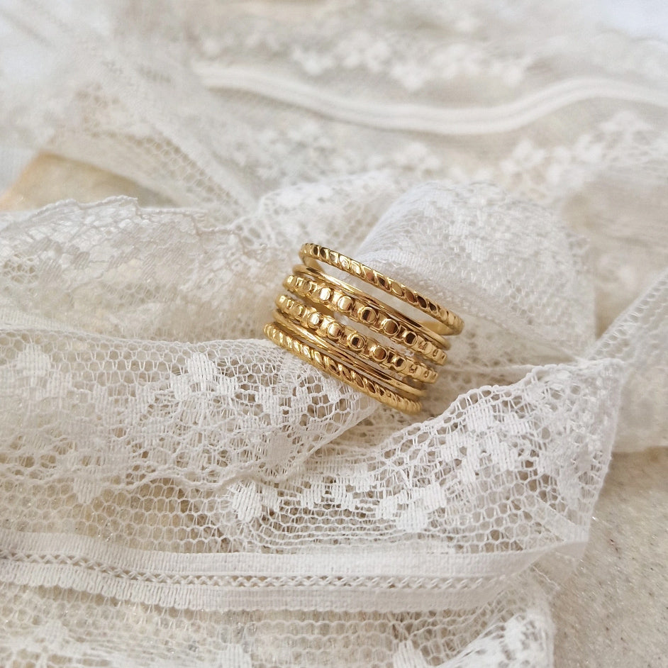 Ring &
