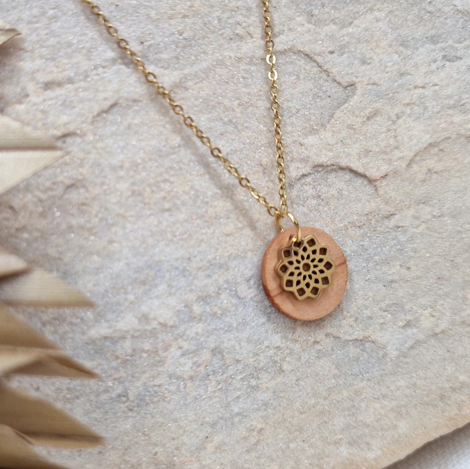Tree of life ornament cedar